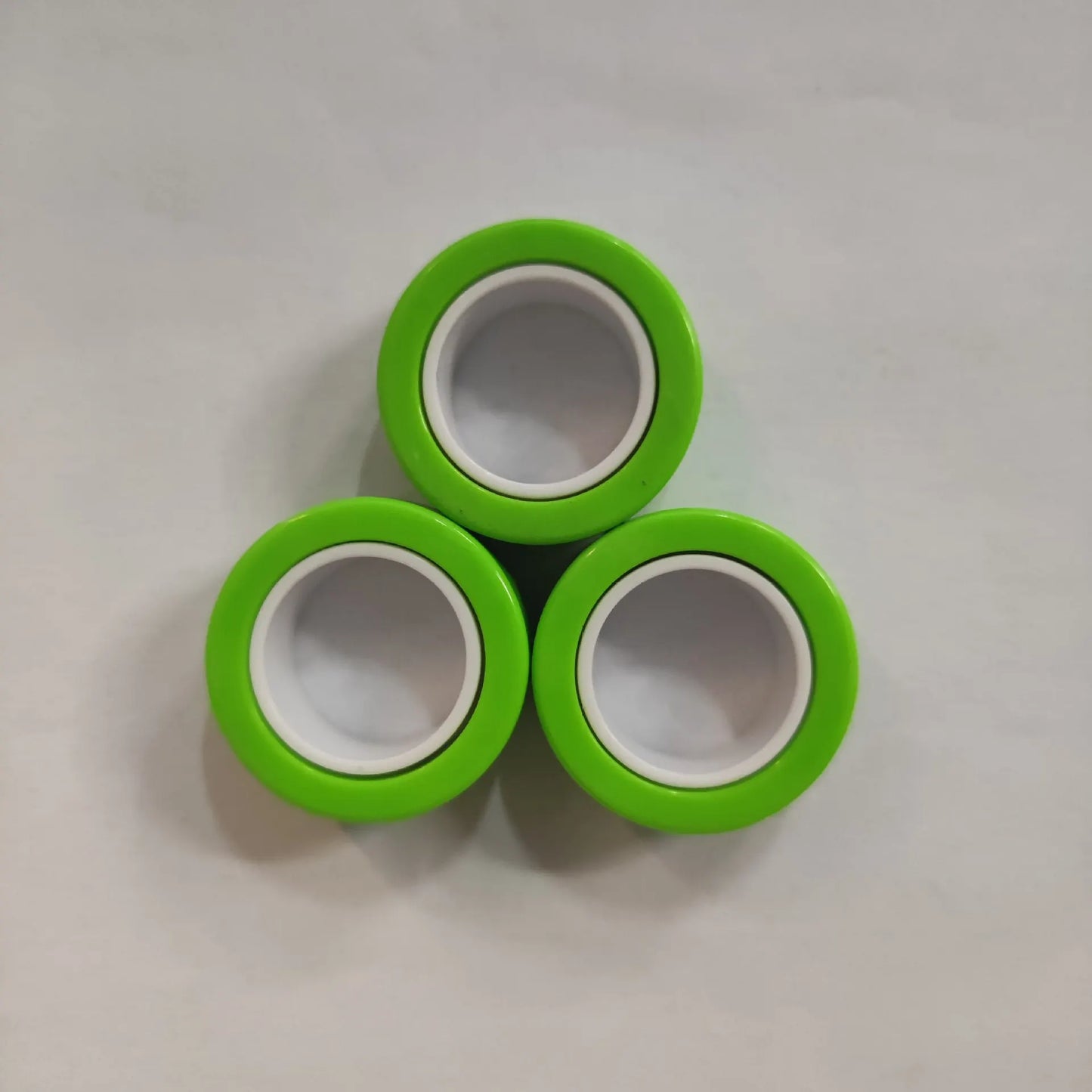3pcs Magnetic Rings Fidget Spinner Set – Stress Relief Finger Toy for Kids & Adults